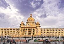 કર્ણાટક સંકંટ: બાગી ધારાસભ્યો ફ્લોર ટેસ્ટમાં રહેશે ગેરહાજર