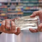 कैंसर के डर से हैंड सैनिटाइजर में इस्तेमाल होने वाले एथेनॉल पर प्रतिबंध लगाने पर विचार कर रहा है यूरोपीय संघ: रिपोर्ट