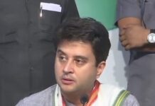 ज्योतिरादित्य सिंधिया का कोरोना टेस्ट पॉज़िटिव, अस्पताल में एडमिट