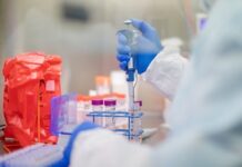 भारतात येणार कोरोना लस, रशियाच्या RDIF बरोबर झाला भारतातील Dr Reddy’s चा करार Representational image