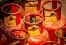 कैबिनेट ने घरेलू एलपीजी में हुए नुकसान के लिए तेल विपणन कंपनियों को ₹30,000 करोड़ के मुआवजे को मंजूरी दी