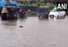 Gujarat: Several parts of Vapi face waterlogging after overnight heavy rainfall
