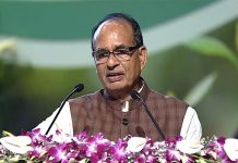 पीक विमा दाव्यांबाबत शेतकऱ्यांच्या तक्रारींसंदर्भात शिवराज सिंह चौहान यांचा कठोर पवित्रा, दिल्लीत पोहोचताच तातडीने घेतली उच्चस्तरीय बैठक