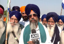 Punjab: Farmers move towards Phagwara in large numbers