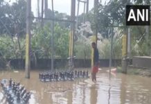 Bihar: Flood situation worsens in several parts of state Water enters Bakuchi Power Grid complex in Katra (Photo/ANI)