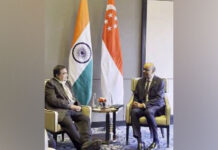 Nitin Gadkari discusses sustainable aviation fuel, green hydrogen with Singapore President