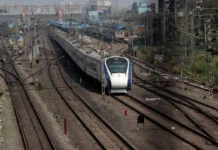 નાણાકીય વર્ષ 2024-25માં રેલ વેગનનું ઉત્પાદન 11 ટકા વાર્ષિક વૃદ્ધિ સાથે રેકોર્ડ 41,929 યુનિટ પર પહોંચ્યું