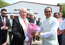 Union Agriculture Minister discusses upcoming challenges of food security with Israeli counterpart; signs multiple agreements