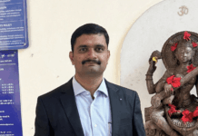 ऊस शेतीत राबणाऱ्या कष्टकऱ्याचा मुलगा झाला कार्यकारी संचालक