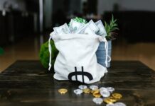 India’s forex reserves fell USD 2.06 billion after extending gains for eighth straight week