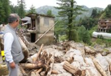 हिमाचल में मानसून की तबाही: विशेषज्ञों ने अनियंत्रित निर्माण, त्रुटिपूर्ण विकास मॉडल और खराब योजना की ओर किया इशारा