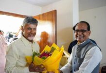 Union Agriculture Minister holds review meeting on drought-affected districts of southern Andhra Pradesh