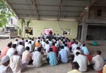 ट्वेंटीवन शुगर्समार्फत शेतकऱ्यांना पूर्व हंगामी ऊस लागवडीबाबत मार्गदर्शन