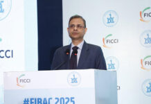 RBI Governor urges banks, corporates to spark investment cycle