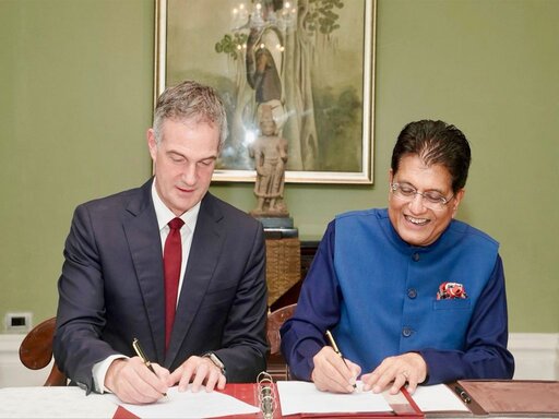 ani-india-uk-sign-terms-of-reference-to-reposition-joint-economic-and-trade-committee-1024x768 (2)