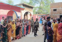 Bihar records brisk voter turnout of 42.31% till 1 pm in first phase of Assembly polls