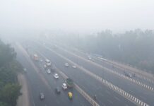 Thick smog engulfs Delhi as air quality turns ‘severe’, AQI soared to 413